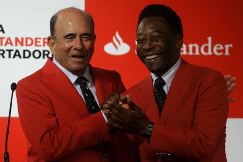 Botín, junto a Pelé en una imagen tomada en marzo de 2008 