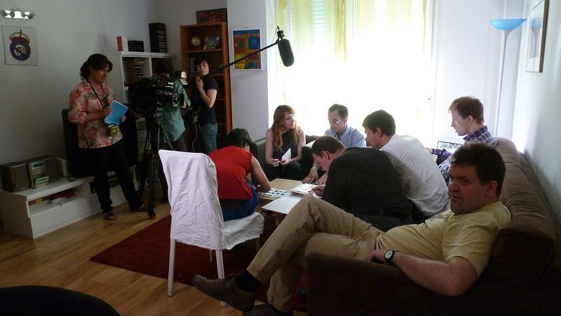 Entre todos toman las decisiones en el piso, como la elaboración del menú semanal