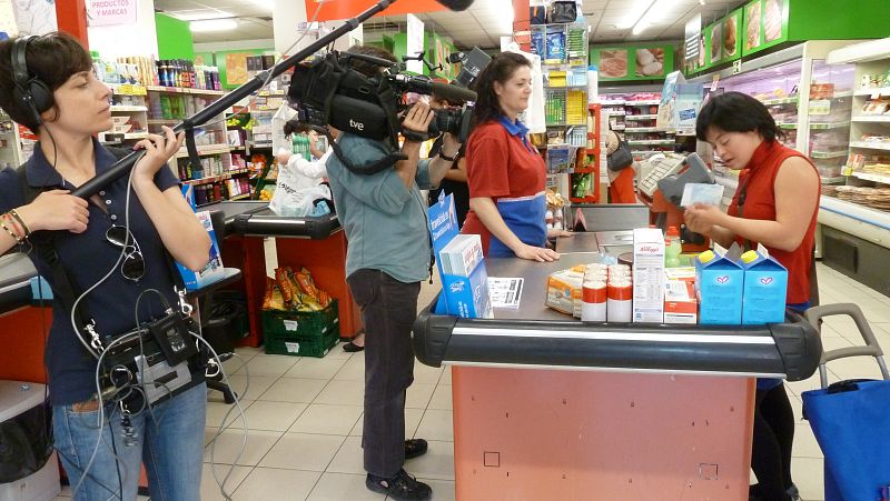 Desenvolverse sola con el dinero, otro de los logros conseguido por Alejandra