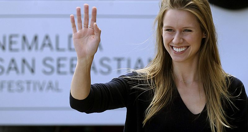 La actriz Manuela Vellés, a su llegada a San Sebastián