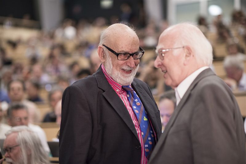 Los físicos François Englert y Peter W. Higgs que recibieron el Nobel de Física 2013