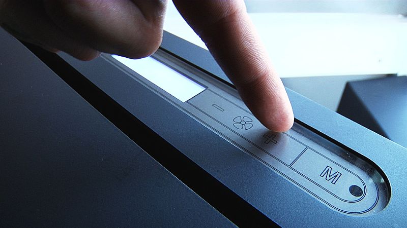 Hay que poner bonitas las partes visibles de la estufa. Por lo que necesitan  un proceso de lavado químico para que la pintura se agarre con más fuerza.