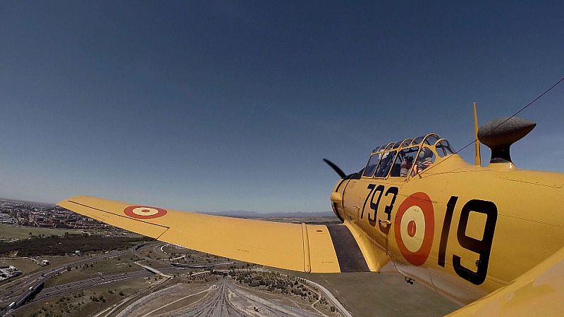 El Texan T-6 en vuelo.