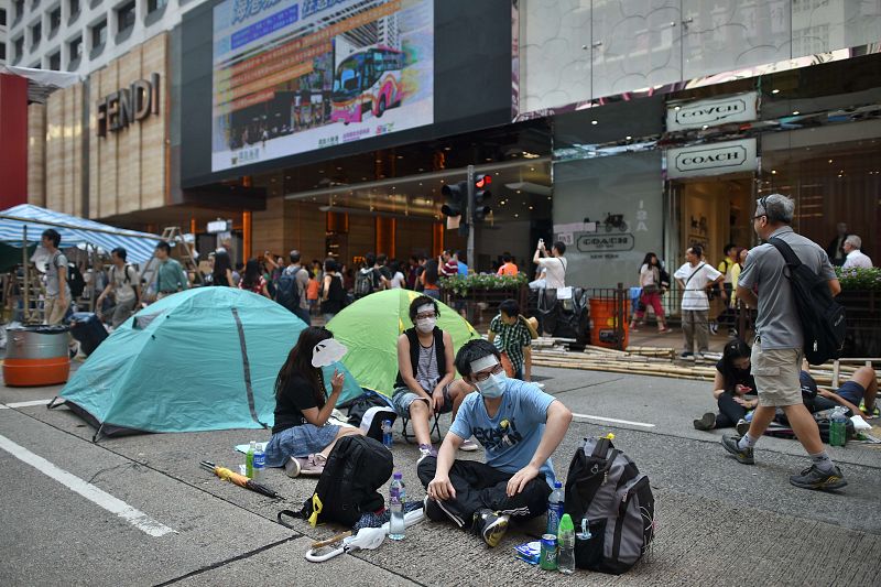 Sentada de manifestantes en el centro de la ciudad