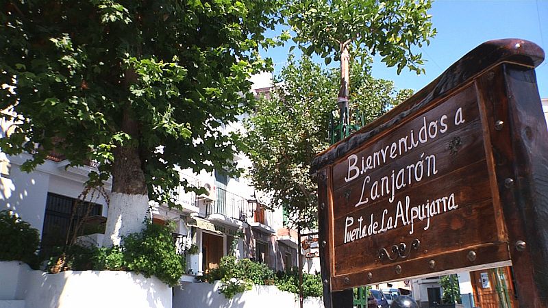 Su origen como producto de consumo hay que buscarlo en los balnearios que se pusieron de moda en el siglo XIX.