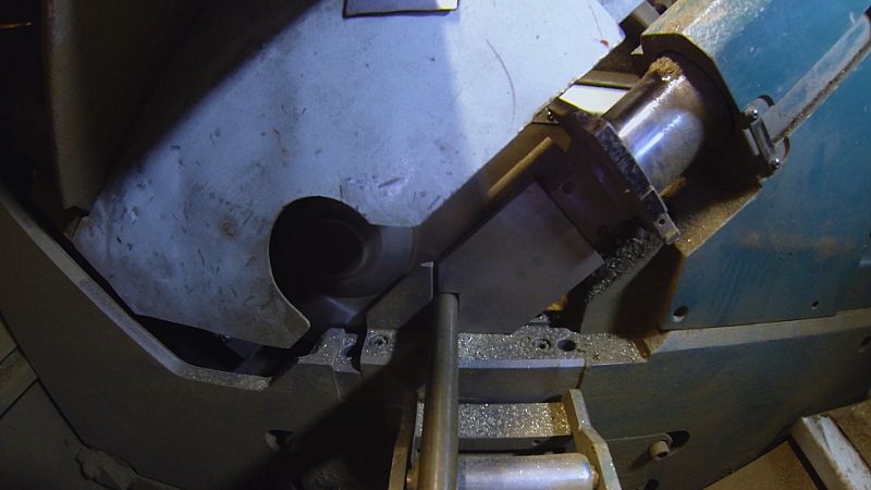 Una vez enfriadas les recortaremos todo el material sobrante.