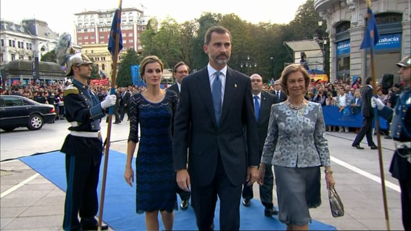 Ceremonia de entrega de los Premios Príncipe de Asturias 2014. Llegada de los reyes al Teatro Campoamor