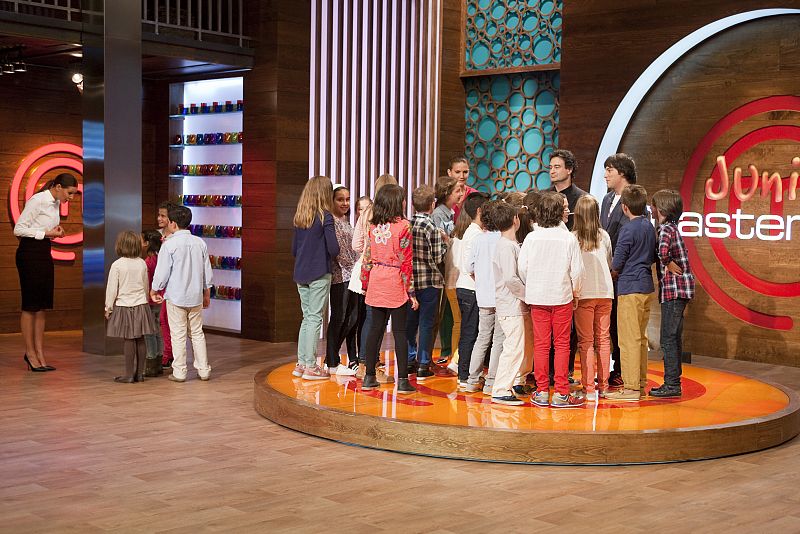 25 niños con edades entre 8 y 12 años llegaron a las cocinas de MasterChef Junior