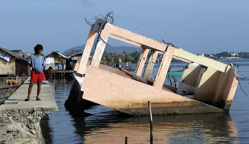 Destrozos del tifón Haiyan permanecen un año después
