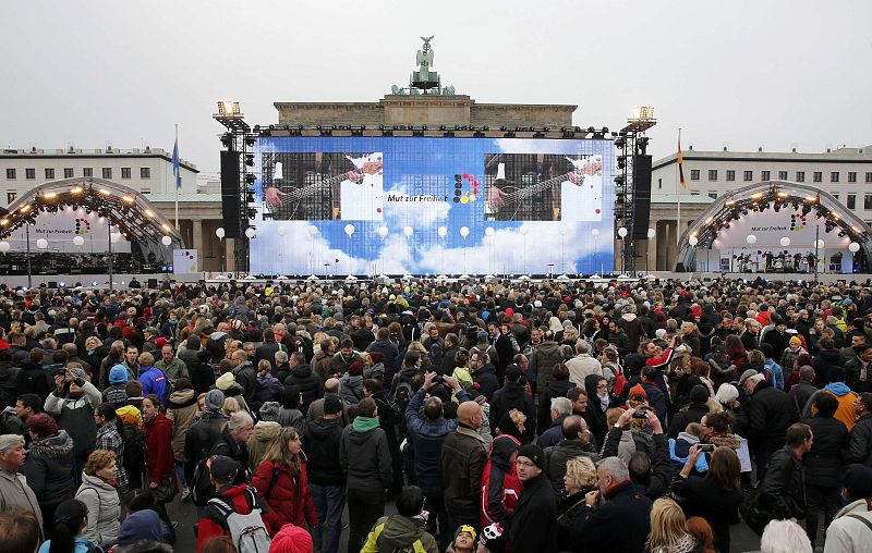 Conmemoración por el 25 aniersario de la caída del muro en la Puerta de Brandenburgo