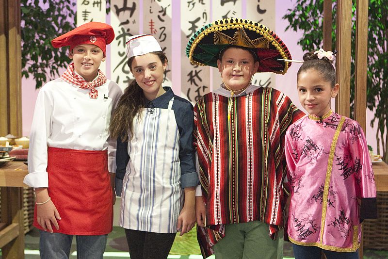 Jacobo, Ana Luna, Carlos y Noa mostraron recetas internaciones