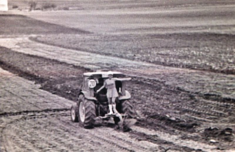 La danza de los tractores