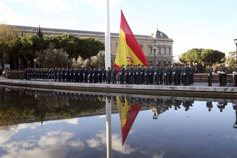 LA CONSTITUCIÓN CUMPLE SU 36 ANIVERSARIO