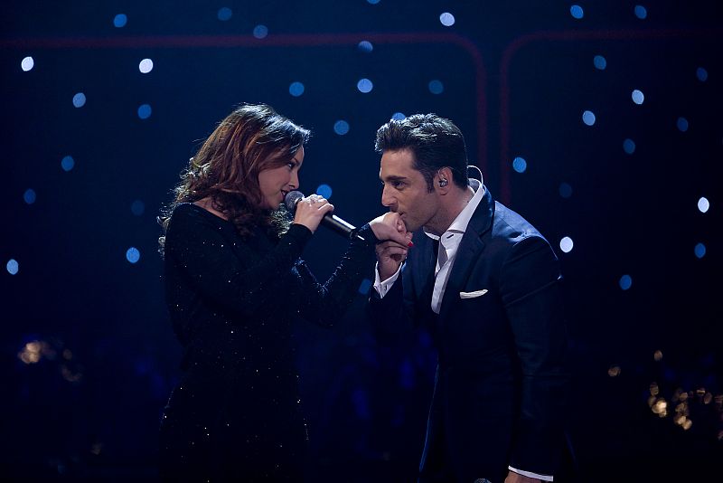 Chenoa no ha querido perderse la noche de su amigo David Bustamante