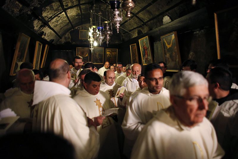 Misa del Gallo en la Iglesia de la Natividad, en Belén, donde según la tradición nació Jesús