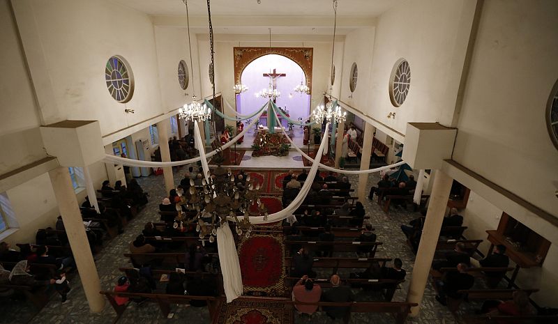 Misa de Navidad en la iglesia católica del Sagrado Corazón, en Bagdad, Irak