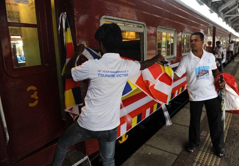 El tren fue arrastrado por el agua en 2004. Después fue recuperado y vuelto a poner en circulación