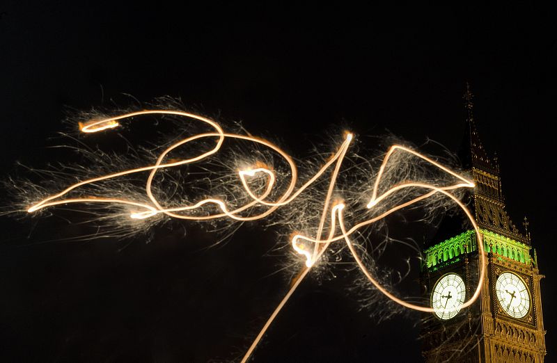 La Casa del Parlamento de Londres también da la bienvenida a 2015.