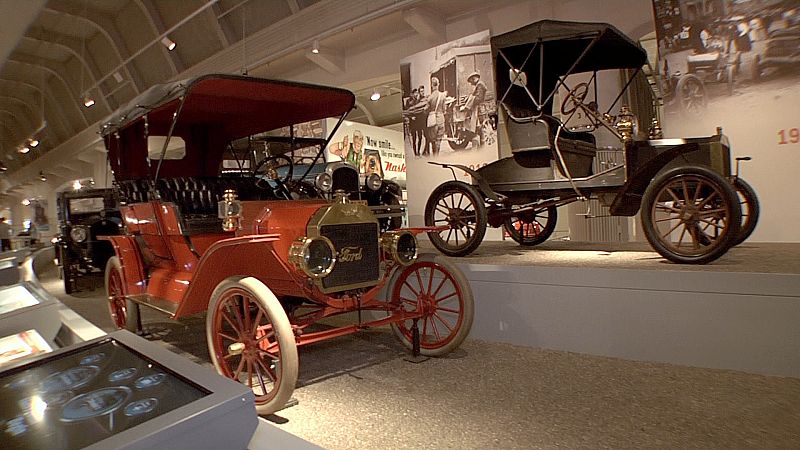 La visita al museo  Henry Ford es imprescindible, un claro ejemplo del espíritu de invención que construyó la ciudad.