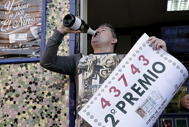 Una serie del segundo premio, el 43.743, deja en Valencia 750.000 euros