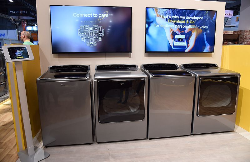 Lavadoras inteligentes de la firma Whirlpool, que se conectan con un sistema que permite poner en marcha la lavadora a distancia