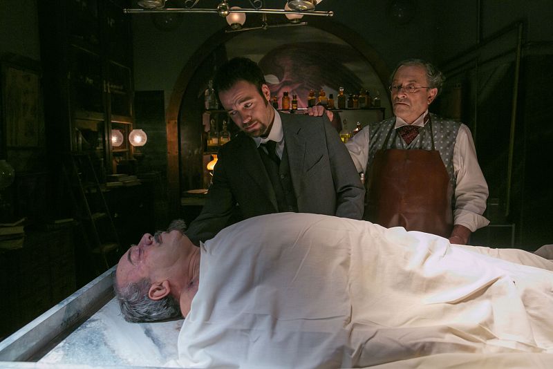 Mira cómo se rodó el capítulo "El anillo Rosacruz"