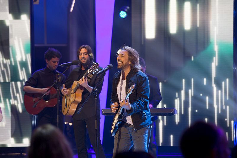  Antonio Carmona viene a Hit-La Canción en busca de un hit que suene tan bien como 'Para que tú no llores'.