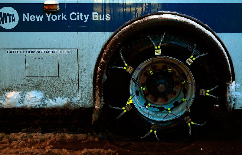 Los autobuses de Nueva York han circulado con cadenas.