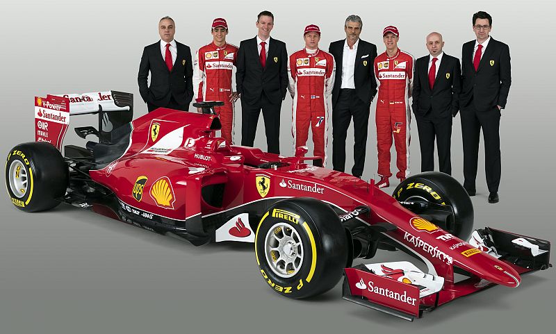 Imagen del equipo Ferrari durante la presentación de su nuevo monoplaza SF-15T.