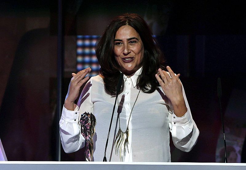 La montadora Mapa Pastor tras recibir el premio al mejor montaje por la película 'El Niño'.