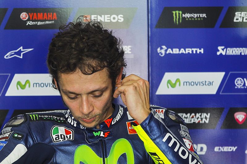 El italiano Valentino Rossi, en su garaje de Sepang