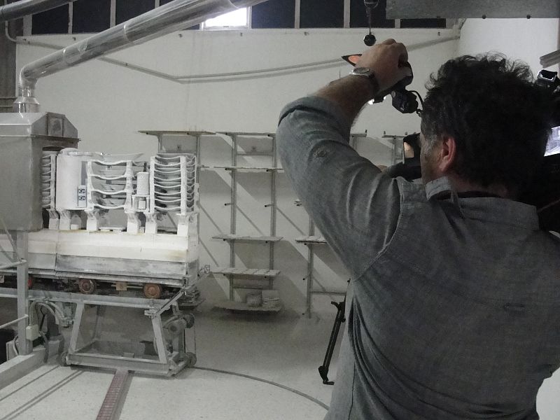 Piezas entrando en el horno