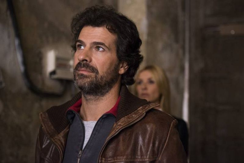 Rofolfo Sancho como Julián Martínez.