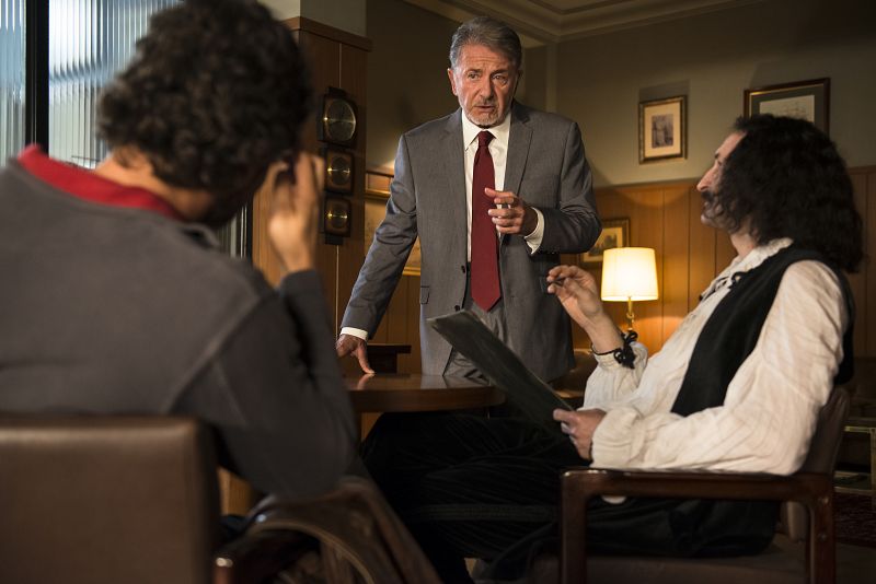 Julián conoce a Velázquez.