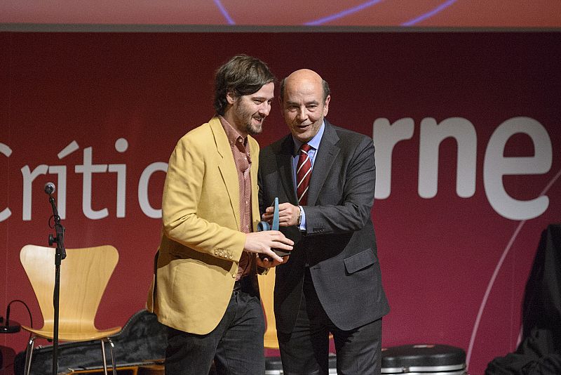 Carlos Marqués-Marcet, Premio El Ojo Crítico de Cine, y el director de RNE, Alfonso Nasarre.