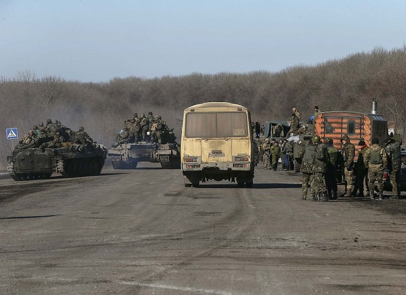 Los soldados ucranianos han llegado por diversos medios hasta la localidad de Artemivsk, vecina de Debáltsevo