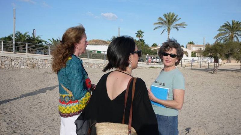 La redactora con Serrat y Blanca