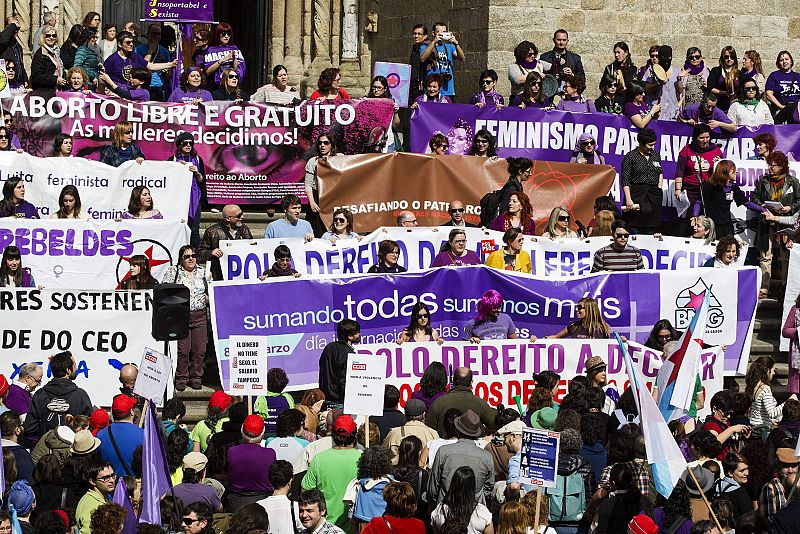 Manifestación con motivo del Día Internacional de la Mujer en Santiago.