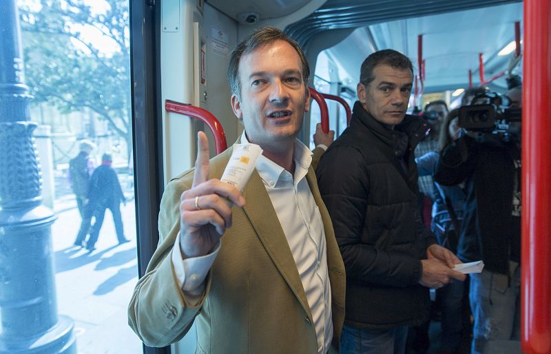 UPYD ESTRENA EN LA CAMPAÑA ANDALUZA EL MICROMÍTIN SOBRE RUEDAS