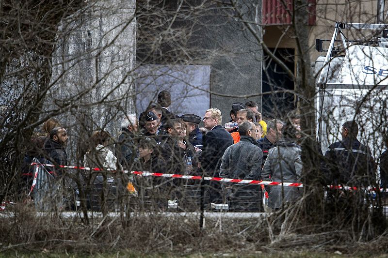 Un grupo de familiares a su llegada a Seyne-les Alpes,