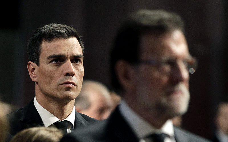 El secretario general del PSOE, Pedro Sánchez, también ha estado entre las personalidades presentes en el acto religioso.