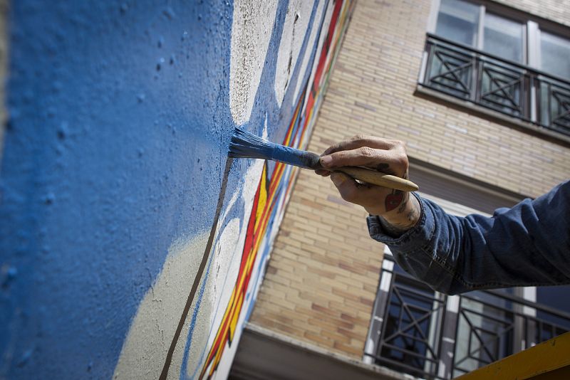 Pintura y color para estimular la imaginación a pie de calle.