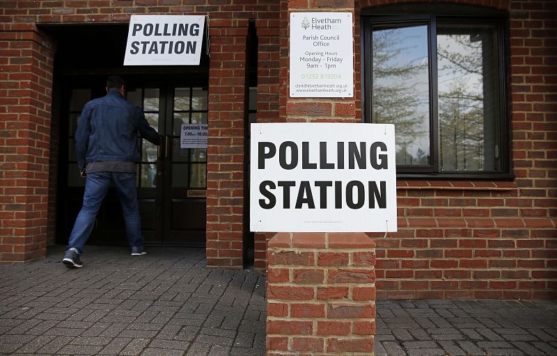 40.000 colegios electorales han abierto sus puertas para las votaciones en todo el Reino Unido