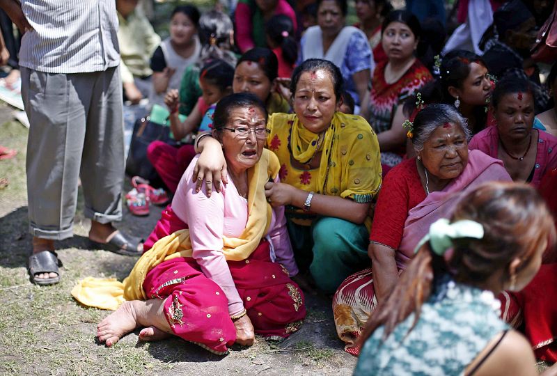 El miedo se ha vuelto a apoderar de los nepalíes, traumatizados por el anterior seísmo.