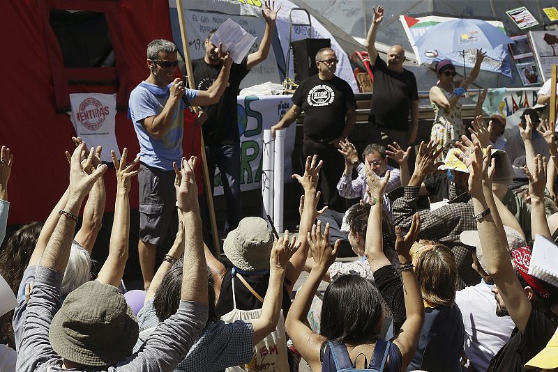 En un ambiente festivo y pacífico, se han celebrado asambleas y actos lúdicos.