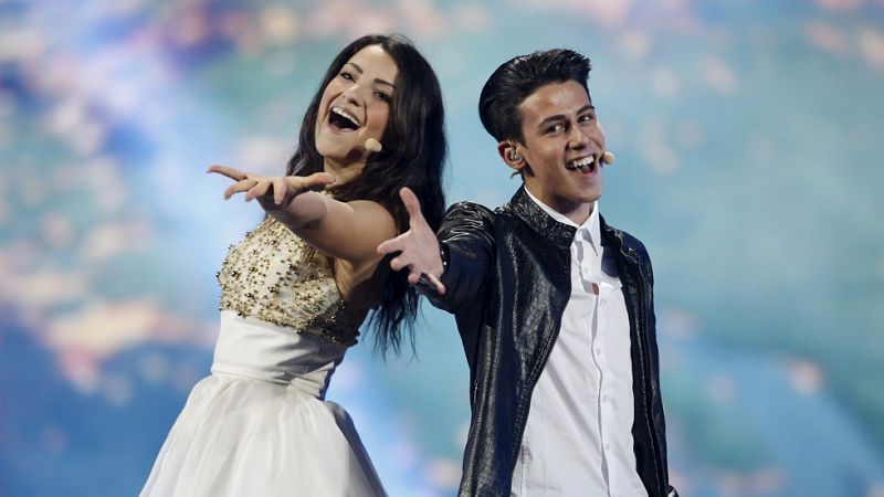 Eurovisión 2015 - Michele y Anita, representantes de San Marino, cantan 'Chain of Lights'