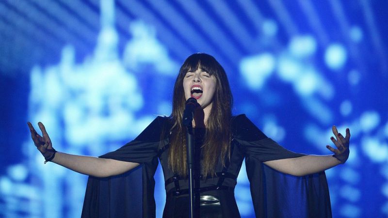 Eurovisión 2015 - Leonor Andrade, representante de Portugal, canta 'Há um mar que nos separa'