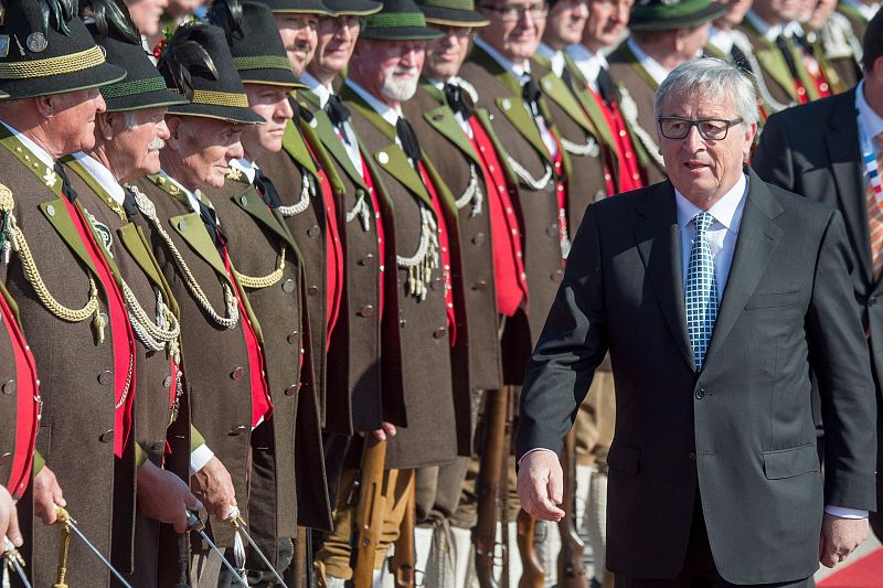 El presidente de la Comisión Europea, Jean Claude Juncker, a su llegada al aeropuerto de Múnich.