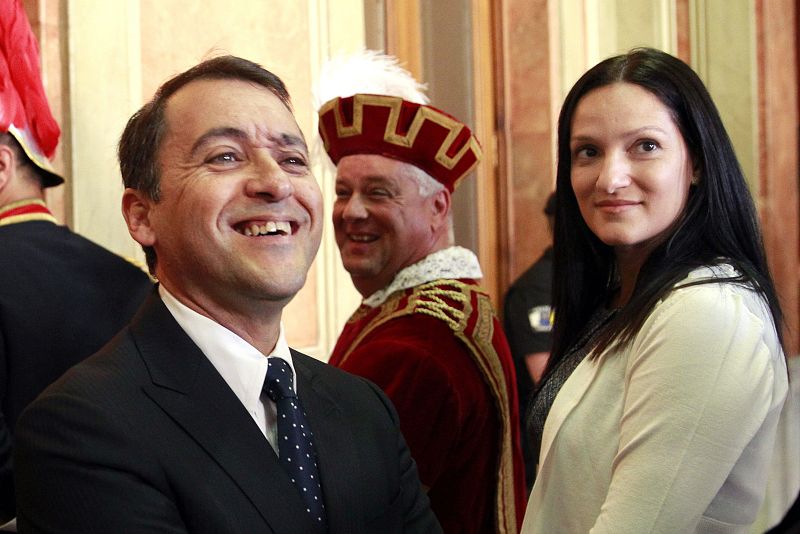 BERMÚDEZ (CC), ELEGIDO ALCALDE DE SANTA CRUZ DE TENERIFE CON EL APOYO DEL PP