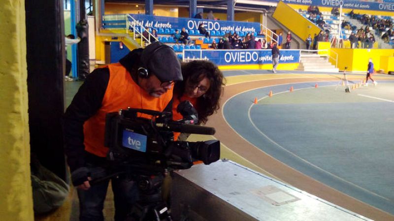 Rodando en el polideportivo municipal de Oviedo.